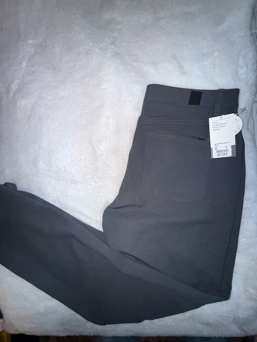 The original Vuori Meta™ Pant Athletic Slim. Retail is 140, selling for 75